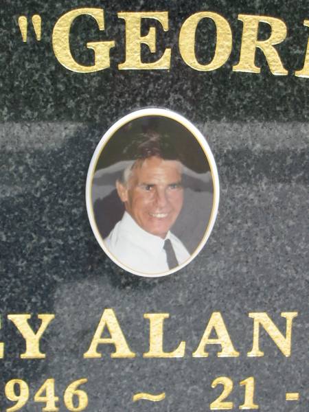 Stanley Alan CURRY,  | 13-1-1946 - 21-7-2000 aged 54 years,  | husband dad grandad;  | Maclean cemetery, Beaudesert Shire  | 
