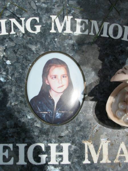 Ashleigh Maree SKELLY-HENTTONEN,  | 12-5-1993 - 8-12-2001,  | daughter sister;  | Maclean cemetery, Beaudesert Shire  | 
