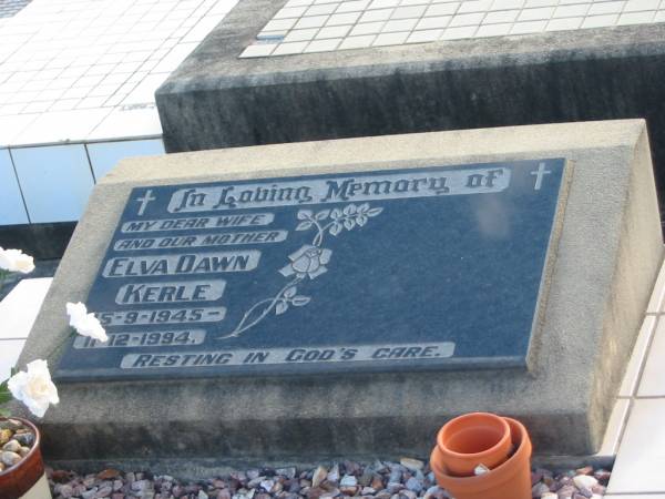 Elva Dawn KERLE, wife mother,  | 15-9-1945 - 11-12-1994;  | Marburg Lutheran Cemetery, Ipswich  | 