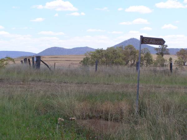 Maryvale Homestead (St Alban's) cemetery, Warwick Shire  |   | 