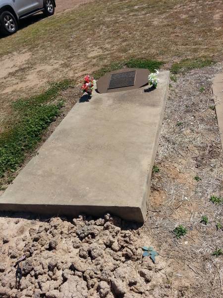 Herbert Joseph WRIGHT  | b: 27-Dec-1924  | d: 1-Mar-2004  | wife: Mary  |   | Meandarra cemetery  | Copyright Dr Matt Barton  | 