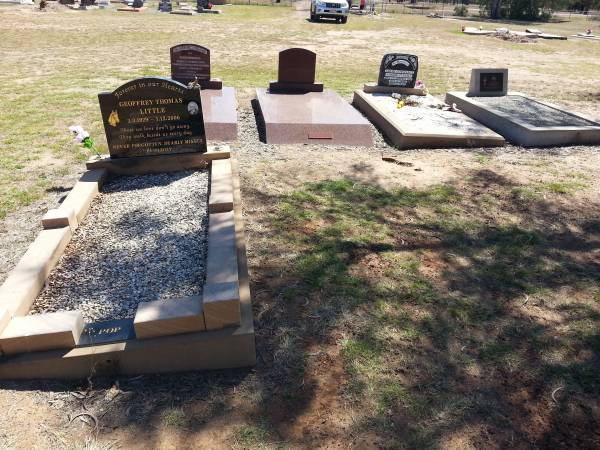   | Meandarra cemetery  | Copyright Dr Matt Barton  | 