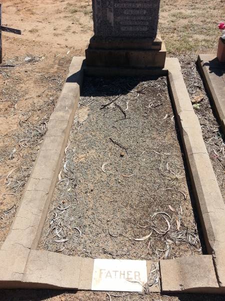 Charles Jesse PARKER  | d: 25-Oct-1949, aged 89  |   | Meandarra cemetery  | Copyright Dr Matt Barton  | 