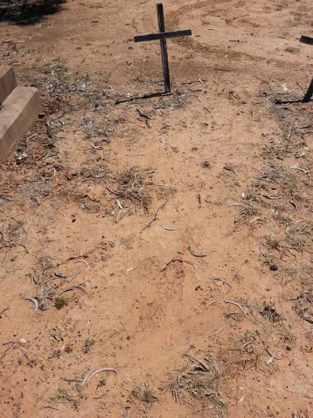   | Meandarra cemetery  | Copyright Dr Matt Barton  | 