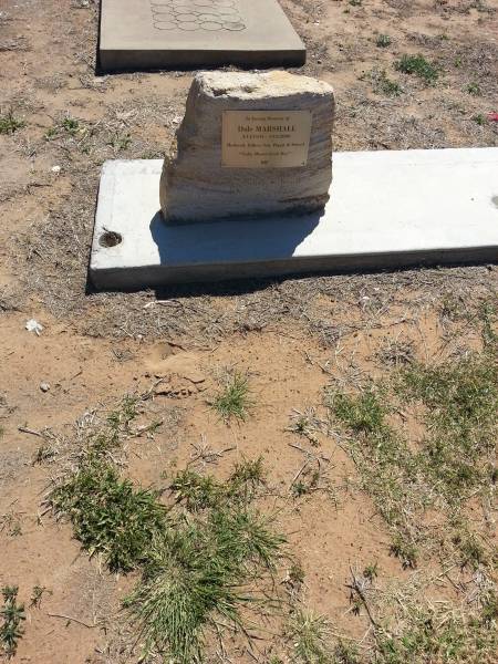 Dale MARSHALL  | b: 3-Nov-1944  | d: 19-Mar-2008  |   | Meandarra cemetery  | Copyright Dr Matt Barton  | 