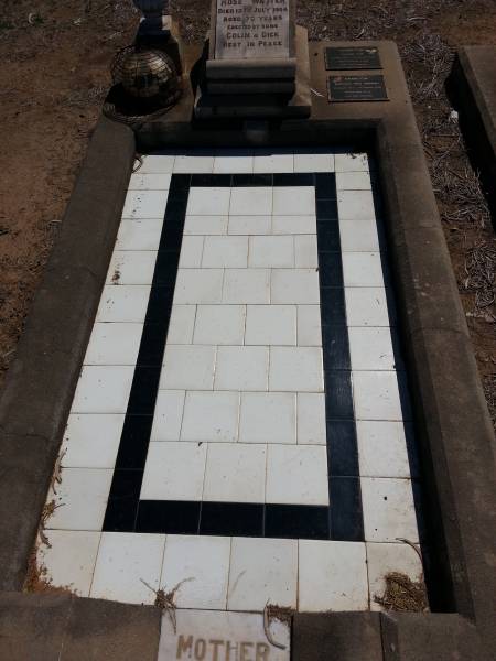 Rose WALTER  | d: 12 Jul 1954, aged 70  | sons: Colin, Dick  |   | Leslie Erl HAMILTON  | B: 30 May 1916  | D: 24 Oct 2004  |   | Kathleen May HAMILTON (WALTER)  | b: 26 Mar 1922  | d: 21 Oct 2005  | (wife of Les)  |   | Meandarra cemetery  | Copyright Dr Matt Barton  | 