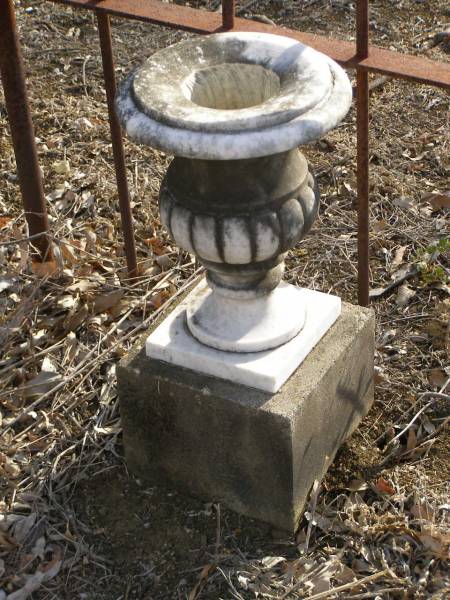 Meringandan cemetery, Rosalie Shire  | 