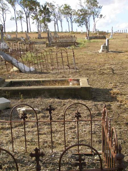 Meringandan cemetery, Rosalie Shire  | 
