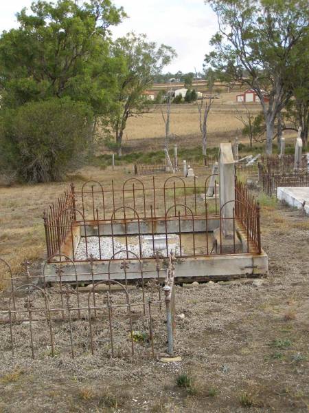 Meringandan cemetery, Rosalie Shire  | 