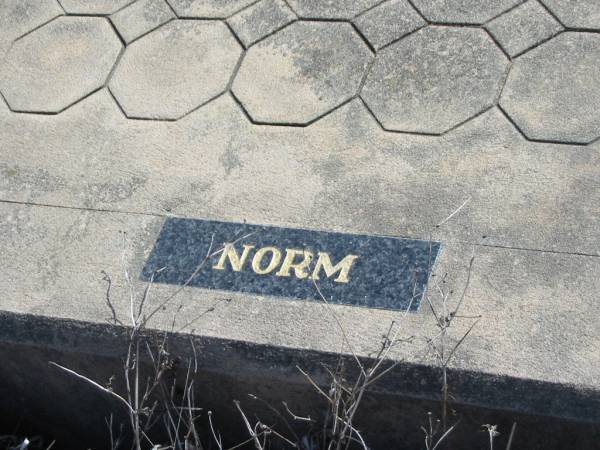 Norman John (Norm) HANSFORD,  | husband father grandfather,  | born 14-5-1928,  | died 9-3-1988;  | Meringandan cemetery, Rosalie Shire  | 