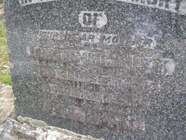 Wilhelmine RIECK, mother,  | died 25 Sept 1933 aged 72 years;  | Minden Baptist, Esk Shire  | 