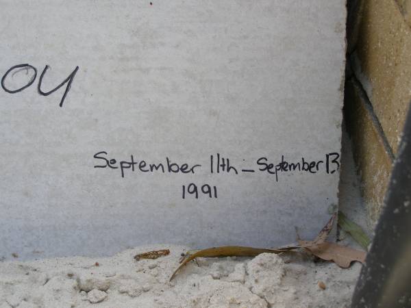 Joeline SUTTON,  | 11 Sept 1991 - 13 Sept 1991,  | love from mum, dad & kids;  | Minden Baptist, Esk Shire  | 