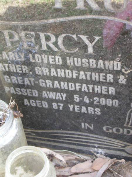 Percy TRULOFF,  | husband father grandfather great-grandfather,  | died 5-4-2000 aged 87 years;  | Minden Baptist, Esk Shire  | 