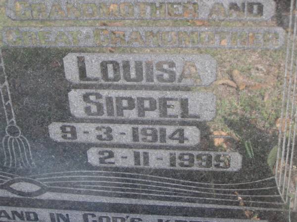 William Henry SIPPEL,  | husband father father-in-law  | grandfather great-grandfather,  | 10-5-1912 - 29-1-1996;  | Louisa SIPPEL,  | wife mother mother-in-law  | grandmother great-grandmother,  | 9-3-1914 - 2-11-1999;  | Minden Baptist, Esk Shire  | 