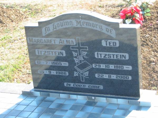 Margaret Alma ITZSTEIN  | b: 12 Jul 1905, d: 15 Sep 1986  | Ted ITZSTEIN  | b: 29 Oct 1910, d: 22 Aug 2000  | Minden Zion Lutheran Church Cemetery  | 