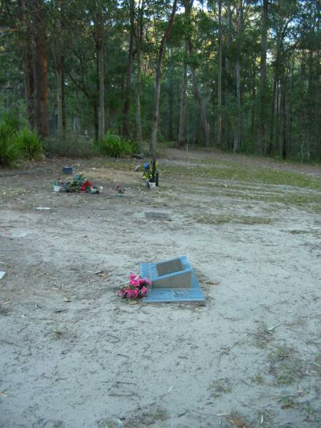Mooloolah cemetery, City of Caloundra  |   | 