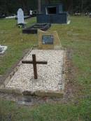 
Jacoba GEYL,
3-11-1910 - 15-2-1997,
moeder oma;
Bjorn,
Feb 1939 - Nov 1984;
Mooloolah cemetery, City of Caloundra


