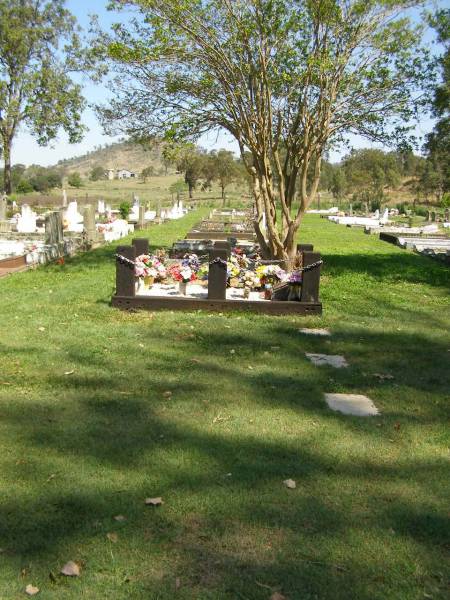 Moore-Linville general cemetery, Esk Shire  | 