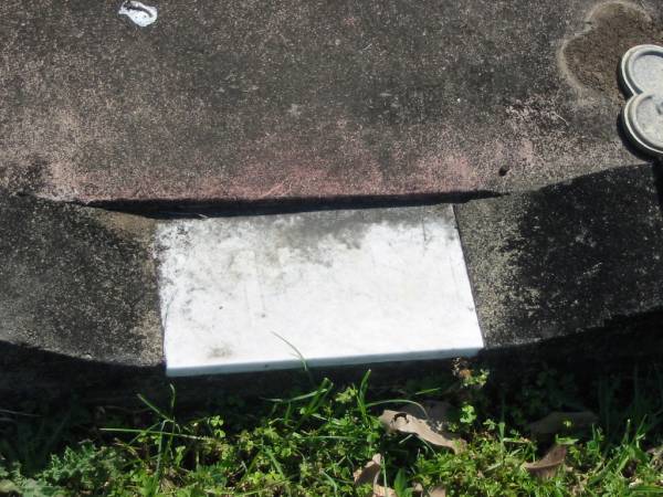 Frank HORNE,  | husband father,  | died 10 Jan 1959 aged 82 years;  | Ethel HORNE,  | mum,  | died 8 Aug 1983 aged 96 years 11 months;  | Reginald Enoch HORNE,  | died 12-10-1972 aged 56 years;  | Moore-Linville general cemetery, Esk Shire  | 