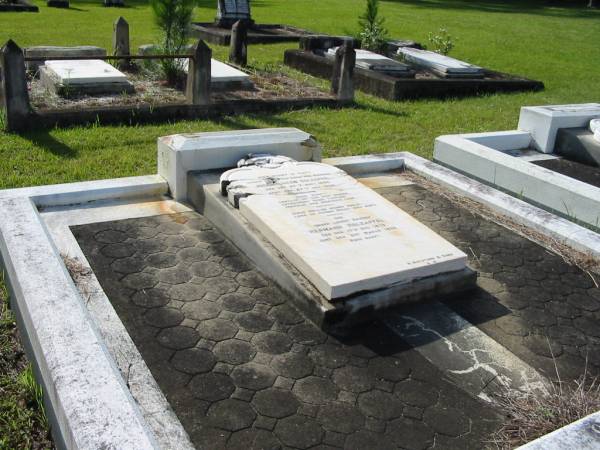 Johann Jacob HOLZAPFEL  | b: 27 Sep 1880, d: 27 Nov 1906  | Hermann HOLZAPFEL  | b: 17 Dec 1875, d: 21 Mar 1933  | Mt Cotton / Gramzow / Cornubia / Carbrook Lutheran Cemetery, Logan City  |   | 