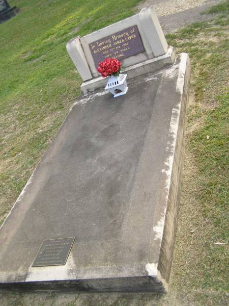 Alexander James LAVER,  | died 28 Feb 1957 aged 64 years;  | Doris Isobel LAVER,  | died 8 July 1962 aged 58 years,  | wife of Alexander James LAVER;  | Mudgeeraba cemetery, City of Gold Coast  | 