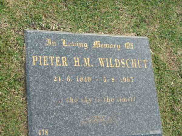 Pieter H.M. WILDSCHUT,  | 21-6-1949 - 5-8-1997;  | Mudgeeraba cemetery, City of Gold Coast  | 