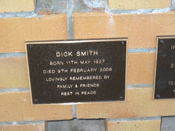 Dick SMITH,  | born 11 May 1927,  | died 9 Feb 2008;  | Mudgeeraba cemetery, City of Gold Coast  | 