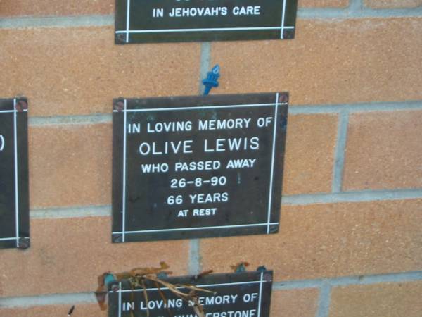 Olive Lewis,  | died 26-8-90 aged 66 years;  | Mudgeeraba cemetery, City of Gold Coast  | 