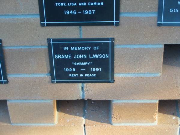 Grame John (Swampy) LAWSON,  | 1928 - 1991;  | Mudgeeraba cemetery, City of Gold Coast  | 