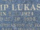 
Josip LUKAS,
born 2-3-1924,
died 21-10-1995,
companion of Zora,
missed by Chris & Danny;
Mudgeeraba cemetery, City of Gold Coast
