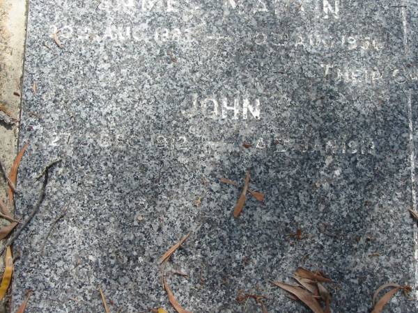 James MARTIN,  | 30 Aug 1883 - 10 Aug 1956;  | Ellen MARTIN,  | 29 Oct 1887 - 12 Sept 1928;  | children;  | John,  | 27 Dec 1912 - 4 Jan 1913;  | Fraser,  | 11 Feb 1916 - 19 April 1951;  | Mundoolun Anglican cemetery, Beaudesert Shire  | 