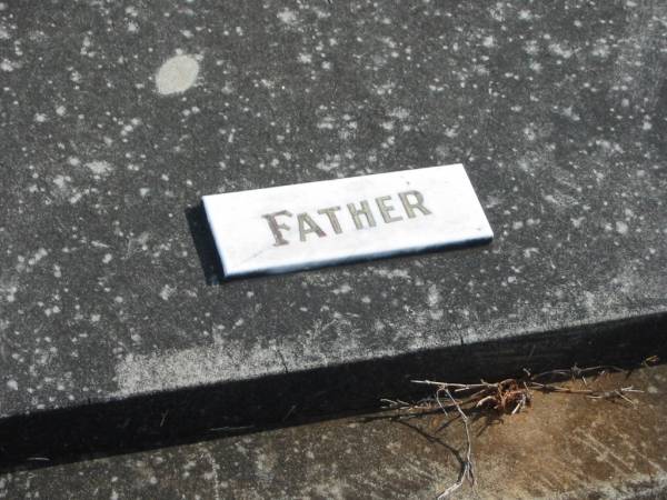 Rose Amelia GOODHEW,  | mother  | died 26-8-1962 aged 73 years;  | William George GOODHEW,  | father,  | died 24-5-1966 aged 78 years;  | Murwillumbah Catholic Cemetery, New South Wales  | 