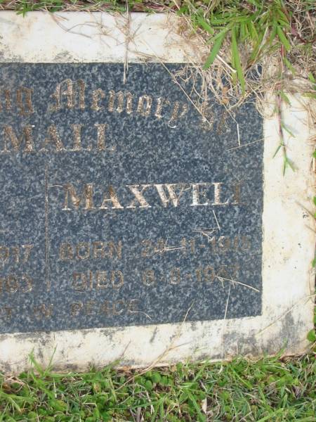 Mary Shiela SMALL,  | born 25-6-1917,  | died 23-11-1993;  | Maxwell SMALL,  | born 24-11-1915,  | died 8-8-1967;  | Murwillumbah Catholic Cemetery, New South Wales  | 
