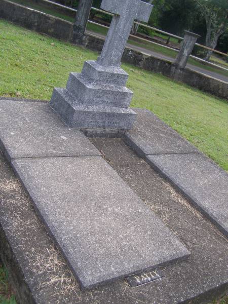 Frances Mary O'KEEFE,  | died 17 July 1939 aged 33 years;  | Mary Patricia (Patty) O'KEEFE,  | died 25 Aug 1936 aged 3 years;  | Murwillumbah Catholic Cemetery, New South Wales  | 