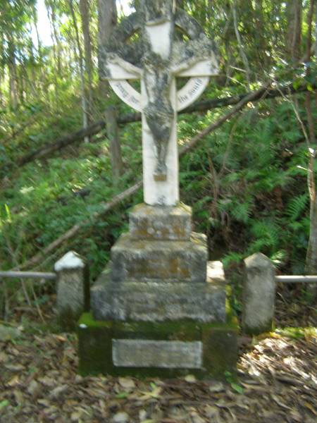 Daniel MAYE,  | killed in action France 5 Oct 1917 aged 29 years;  | Bernard MAYE,  | died 23 Jan 1919 aged 14 years;  | Patrick John MAYE,  | father,  | died 11 Nov 1920 aged 57 years;  | Thomas Patrick MAYE,  | died 26 July 1912 aged 37? years;  | North Tumbulgum cemetery, New South Wales  | 