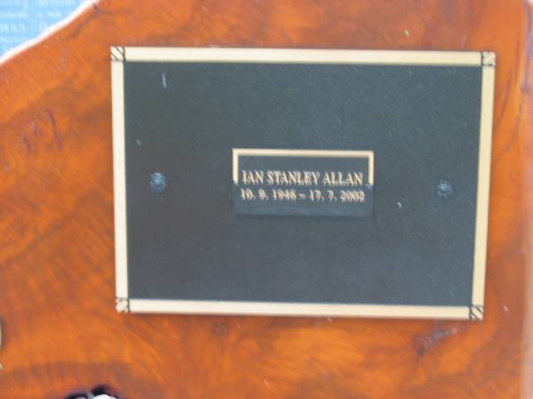 Ian Stanley ALLAN, 10-9-1946 - 17-7-2002;  | Parkhouse Cemetery, Beaudesert  | 
