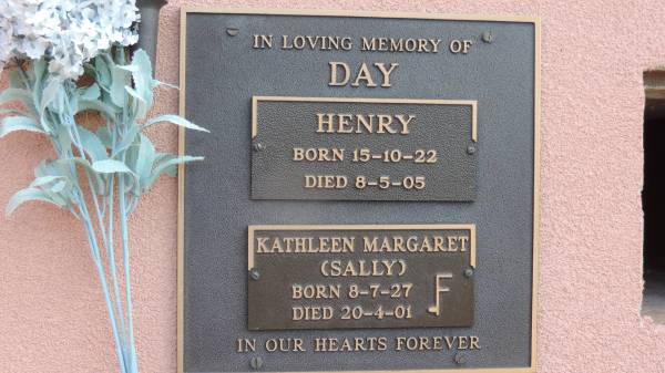 Henry DAY  | b: 15 Oct 1922  | d: 8 May 2005  |   | Kathleen Margaret DAY (Sally)  | b: 5 Jul 1927  | d: 20 Apr 2001  |   | Peak Downs Memorial Cemetery / Capella Cemetery  | 