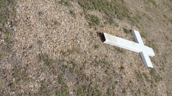   | Peak Downs Memorial Cemetery / Capella Cemetery  | 