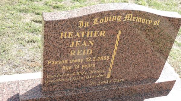 Heather Jean REID  | d: 12 Mar 2008 aged 74  |   | Peak Downs Memorial Cemetery / Capella Cemetery  | 