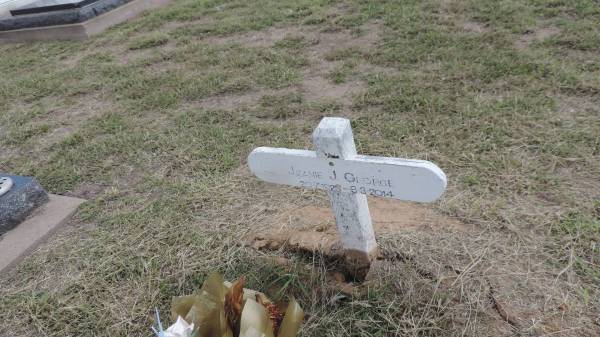 Jeanie J GEORGE  | b: 20 Jul 1925  | d: 8 Mar 2014  |   | Peak Downs Memorial Cemetery / Capella Cemetery  | 