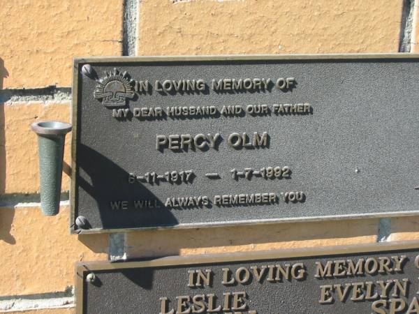 Percy OLM,  | husband father,  | 6-11-1917 - 1-7-1992;  | Pimpama Island cemetery, Gold Coast  | 