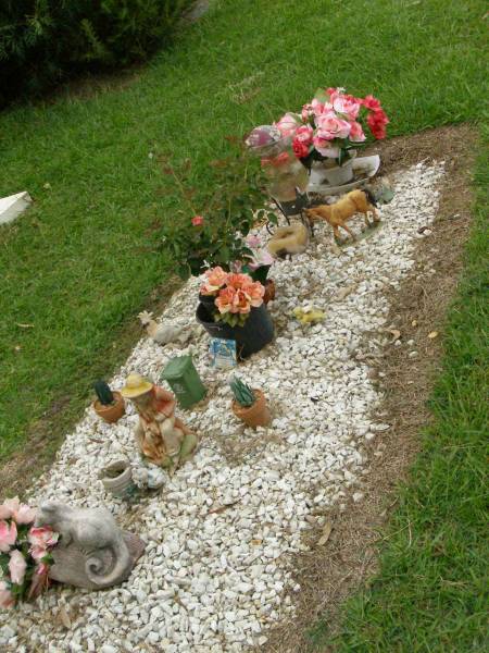 Pimpama Uniting cemetery, Gold Coast  | 