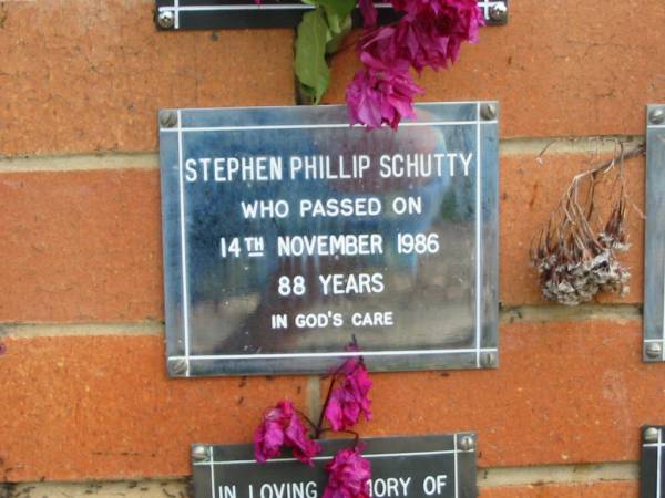 Stephen Phillip SCHUTTY,  | died 14 Nov 1986 aged 88 years;  | Pimpama Uniting cemetery, Gold Coast  | 