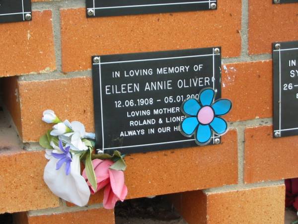 Eileen Annie OLIVER,  | 12-06-1908 - 05-01-2001,  | mother of Roland & Lionel;  | Pimpama Uniting cemetery, Gold Coast  | 