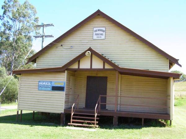 Pine Mountain Public Hall (nearby),  | Pine Mountain St Peter's Anglican cemetery, Ipswich  | 