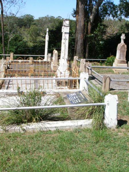 Pine Mountain Catholic (St Michael's) cemetery, Ipswich  | 