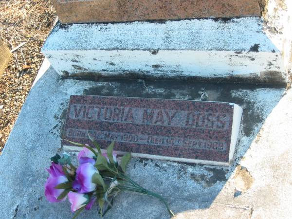 Haws DOSS,  | died 24 May 1941 aged 66 years;  | Hester Florence DOSS,  | died 5 Nov 1957 aged 82 years;  | Victoria May DOSS,  | born 24 May 1900,  | died 14 Sept 1989;  | Polson Cemetery, Hervey Bay  | 