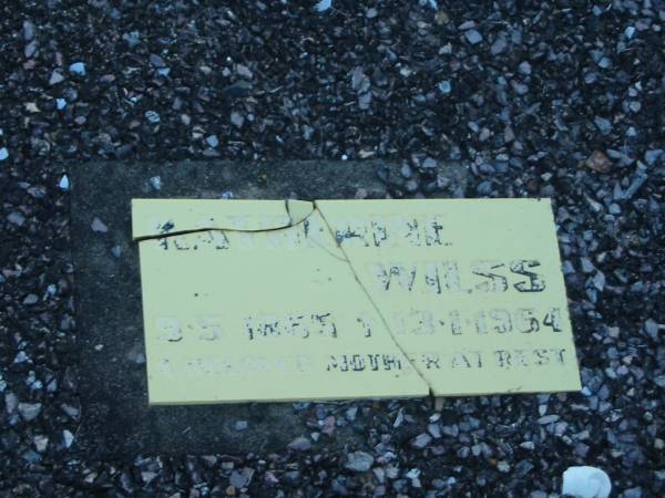 Katherine WILSS,  | 9-5-1865 - 13-1-1964,  | mother;  | Polson Cemetery, Hervey Bay  | 