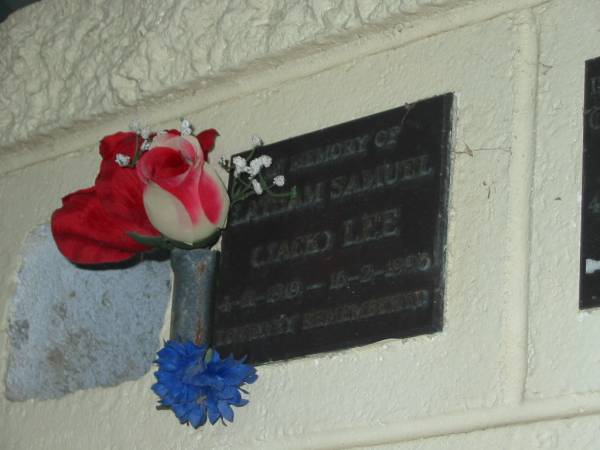 Latham Samuel (Jack) LEE,  | 4-11?-1919 - 16-2-1996;  | Polson Cemetery, Hervey Bay  | 