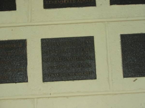 William (Bill) MUNN,  | died 24-6-1991 aged 84 years;  | Margaret (Mabel) MUNN,  | died 1-5-1998 aged 85 years;  | Polson Cemetery, Hervey Bay  | 